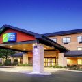 Holiday Inn Express & Suites Aurora – Naperville
