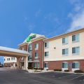 Holiday Inn Express & Suites Cincinnati-Blue Ash