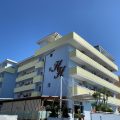 Hotel Holiday