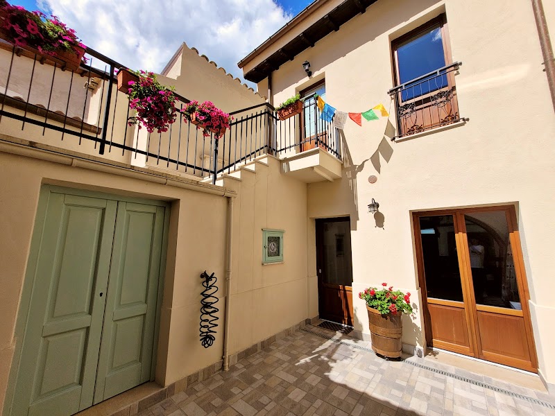 Hotel Il Duomo in L'Aquila, Italy