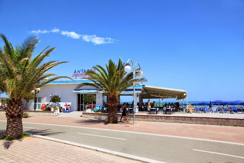 Hotel Poseidon in Roseto degli Abruzzi, Italy