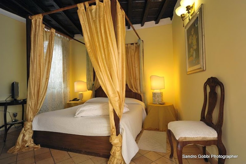Hotel Romantica Pucci in Bolsena, Italy