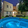 La Finca Luxury Suites Hotel