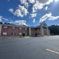 Lamar Inn & Suites