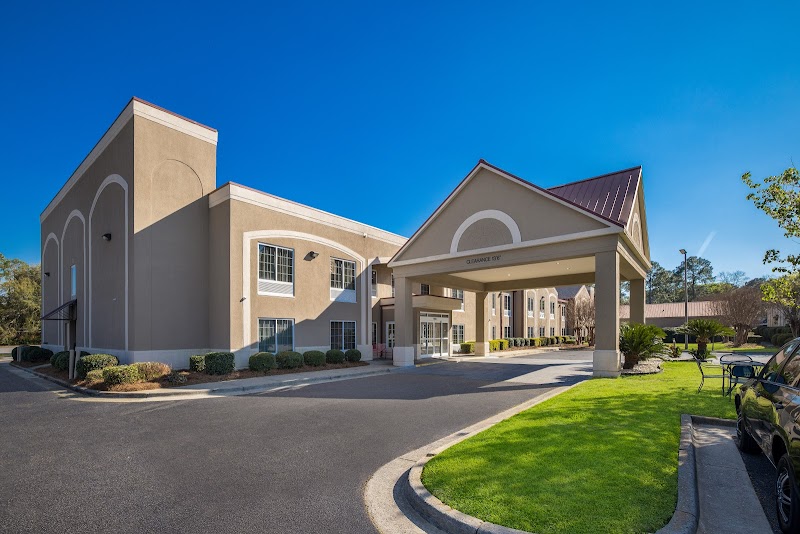Red Roof Inn & Suites Albany in Albany, Georgia, United States