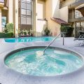 Rodeway Inn & Suites Bakersfield