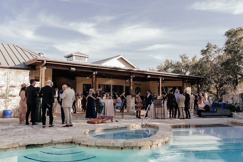 Asante Lodging in Dripping Springs, Texas, United States
