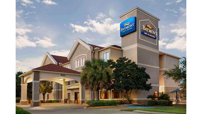 Baymont by Wyndham Clute in Clute, Texas, United States