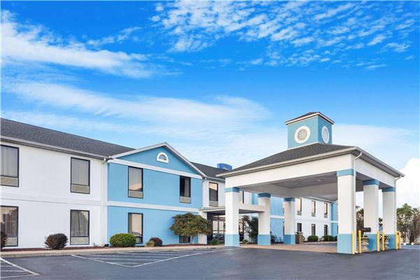 Baymont by Wyndham Madisonville in Madisonville, Kentucky, United States