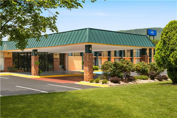 Baymont by Wyndham Salem Roanoke Area in Salem, Virginia, United States