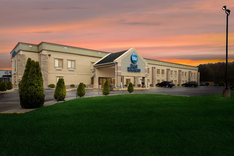 Best Western Crossroads Inn in Schererville, Indiana, United States