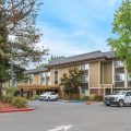 Best Western John Muir Inn
