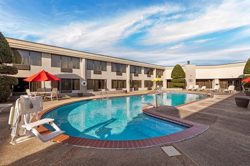 Best Western Plus Madison-Huntsville Hotel in Madison, Alabama, United States