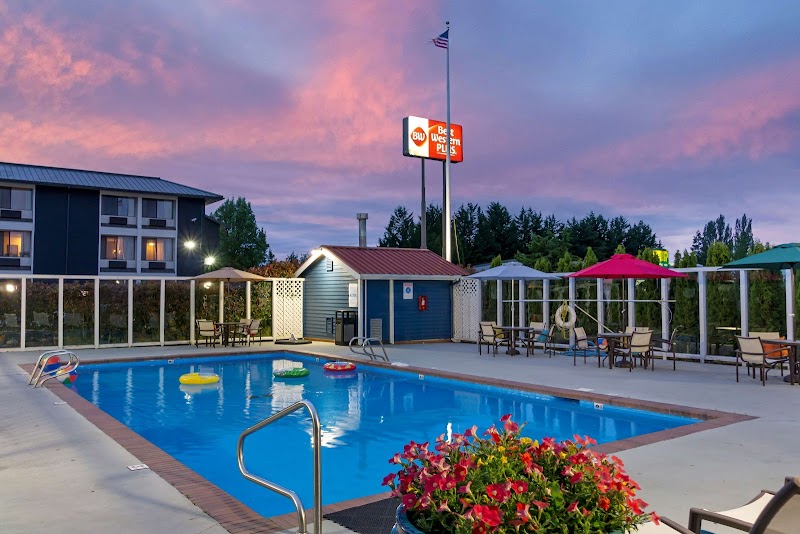 Best Western Plus Skagit Valley Inn and Convention Center in Mount Vernon, Washington, United States