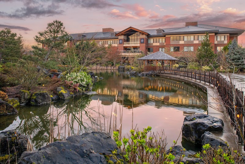 Best Western Premier Boulder Falls Inn in Lebanon, Oregon, United States