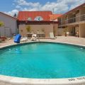 Camelot Waterfront Inn