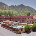 Cedar Lodge Motel