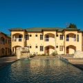Chapa Classic Lodge and Tours
