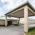 Clarion Inn & Suites – University Area