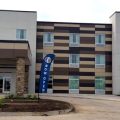 Cobblestone Hotel & Suites