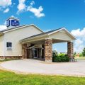 Cobblestone Hotel & Suites