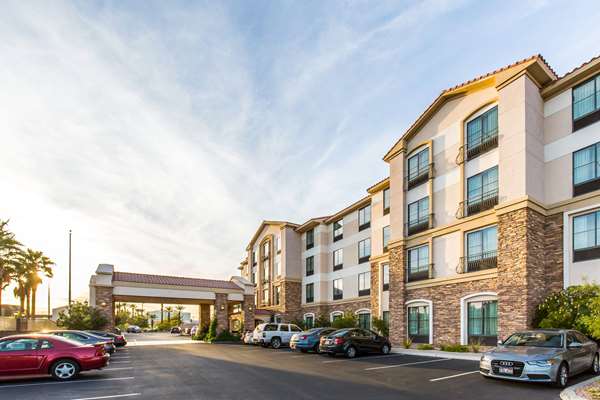 Comfort Inn & Suites Henderson - Las Vegas in Henderson, Nevada, United States