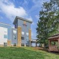 Comfort Suites