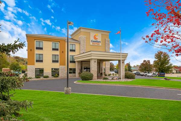 Comfort Suites Hudson I-94 in Hudson, Wisconsin, United States