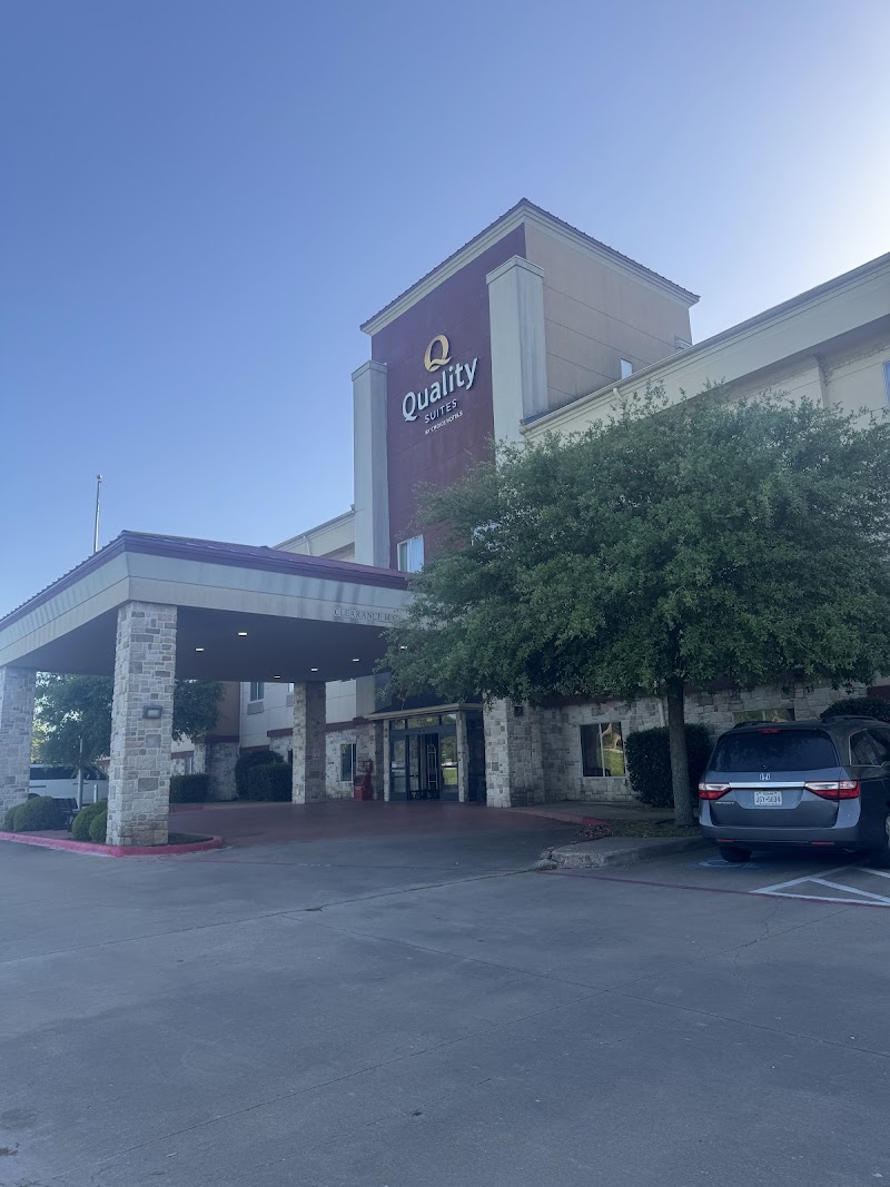 Comfort Suites Near Cedar Creek Lake in Gun Barrel City, Texas, United States