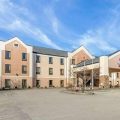 Country Hearth Inns & Suites – South Point