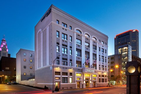 Courtyard by Marriott Columbus Downtown in Columbus, Ohio, United States