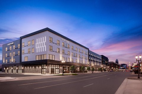 Courtyard by Marriott Lansing in Lansing, Michigan, United States