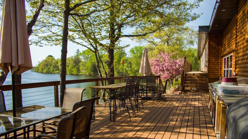 Curriers Lakeview Lodge in Rice Lake, Wisconsin, United States