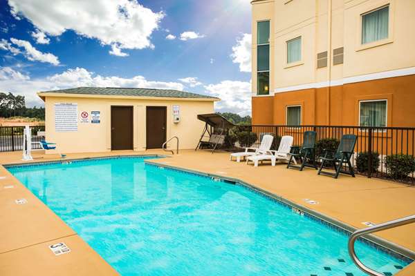 Days Inn & Suites by Wyndham Augusta Near Fort Gordon in Grovetown, Georgia, United States