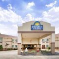 Days Inn & Suites by Wyndham Bridgeport-Clarksburg
