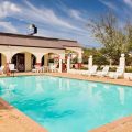 Days Inn & Suites by Wyndham Starkville