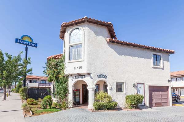 Days Inn by Wyndham Castaic Six Flags Magic Mountain in Castaic, California, United States