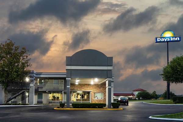 Days Inn by Wyndham Clarksville TN in Clarksville, Tennessee, United States