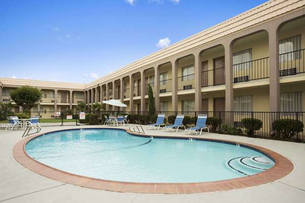 Days Inn by Wyndham Dallas Irving in Irving, Texas, United States