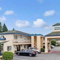 Days Inn by Wyndham Federal Way