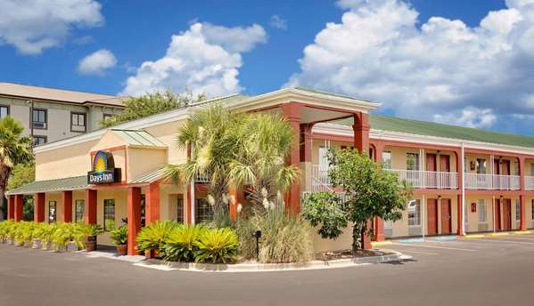Days Inn by Wyndham Fort Walton Beach in Fort Walton Beach, Florida, United States