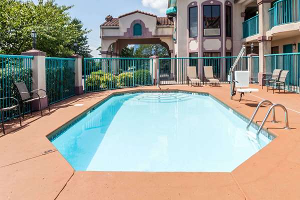 Days Inn by Wyndham Franklin Nashville in Franklin, Tennessee, United States