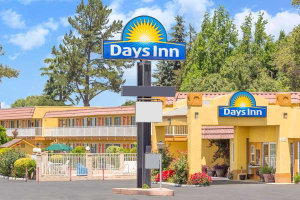 Days Inn by Wyndham King City in King City, California, United States