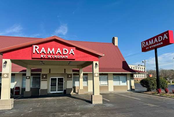 Days Inn by Wyndham Lumberton in Lumberton, North Carolina, United States