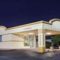 Days Inn by Wyndham McDonough