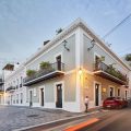 Decanter Hotel