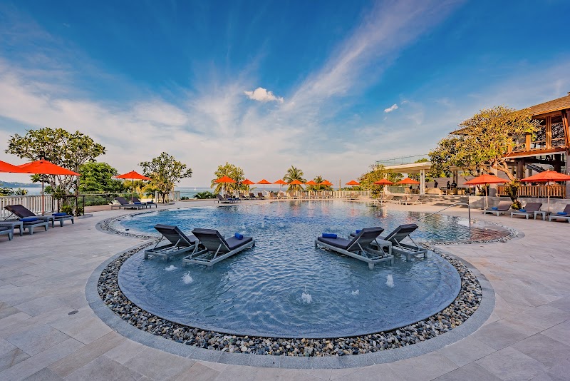 Diamond Cliff Resort & Spa in Ban Patong, Thailand