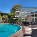 Dinah’s Garden Hotel