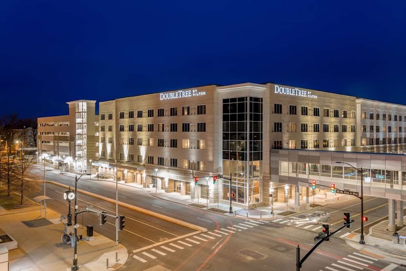 DoubleTree by Hilton Evansville in Evansville, Indiana, United States