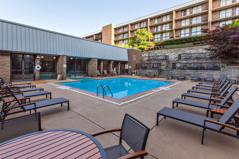 DoubleTree by Hilton Hotel Pittsburgh - Green Tree in Green Tree, Pennsylvania, United States
